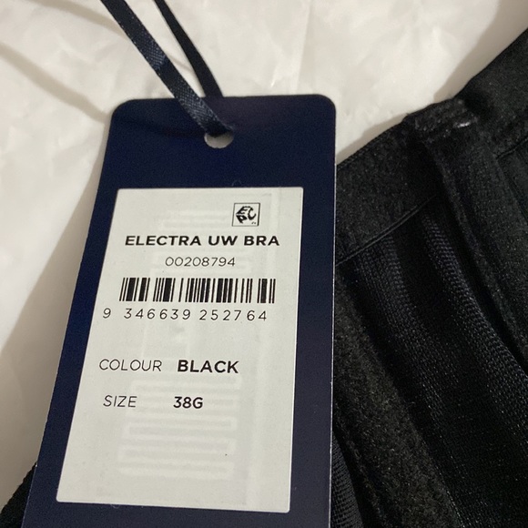 Fox& Royal - Picture 8 of 10